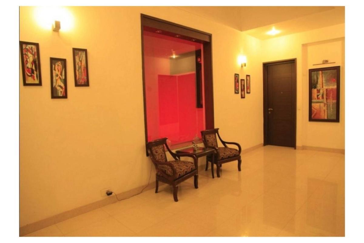 Indiyaah Inn Gurgaon Extérieur photo