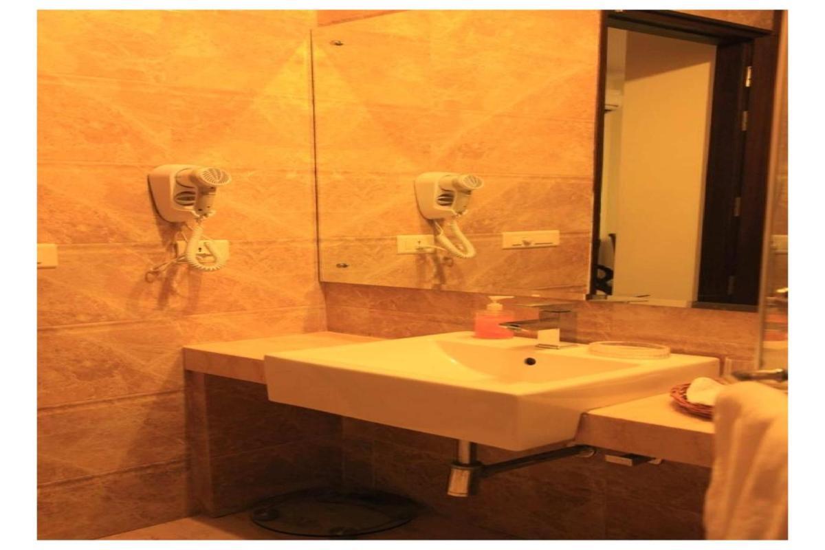 Indiyaah Inn Gurgaon Extérieur photo