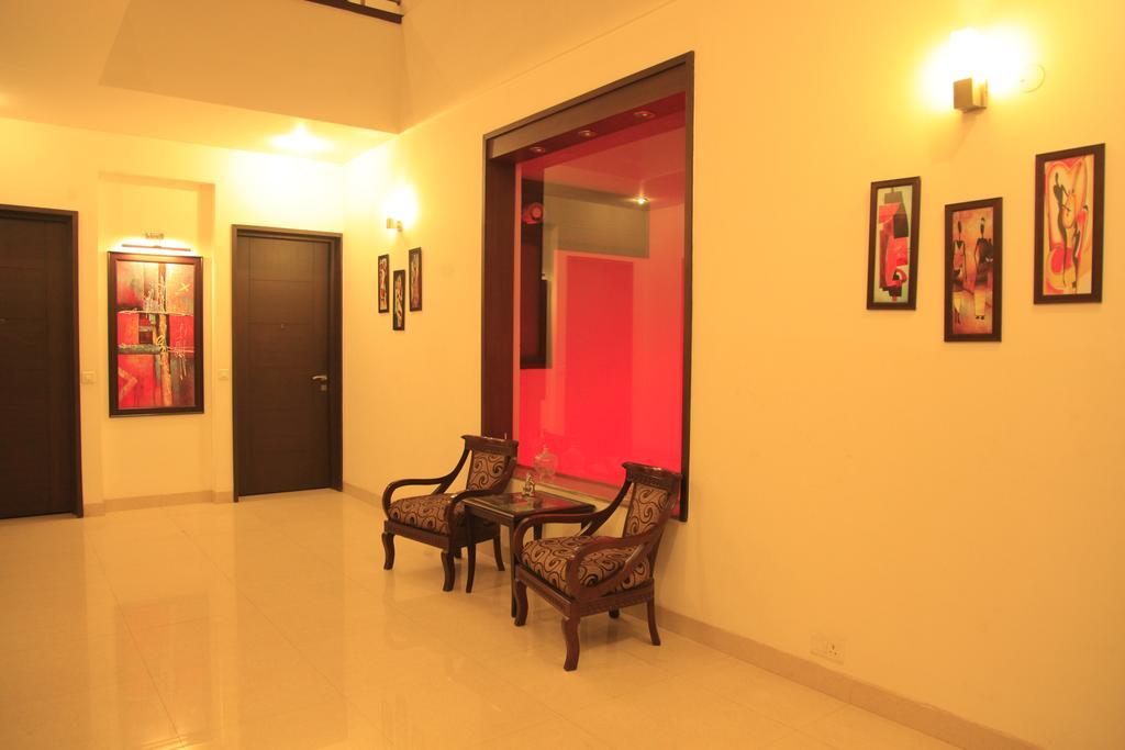 Indiyaah Inn Gurgaon Extérieur photo
