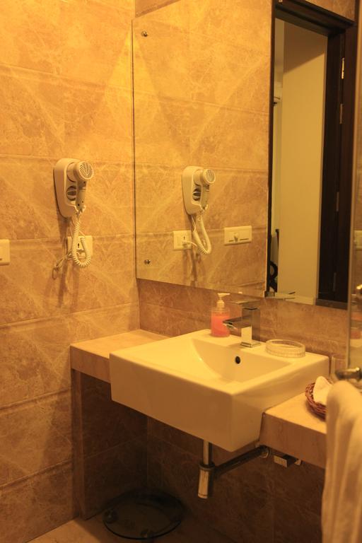 Indiyaah Inn Gurgaon Chambre photo