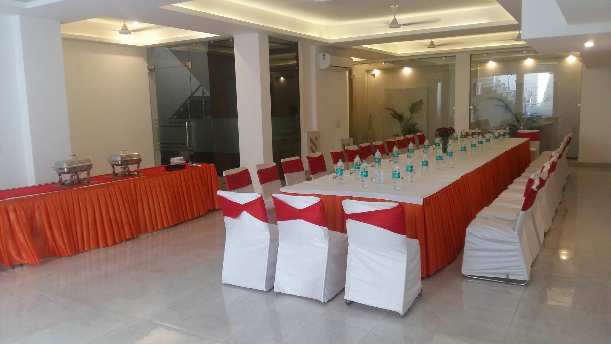 Indiyaah Inn Gurgaon Extérieur photo